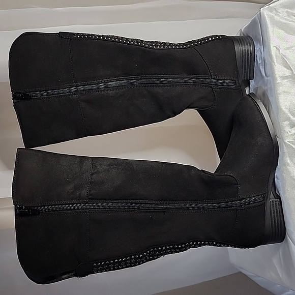 NIB- Madden Girl Tall Black Boots with Silver Embellishments - Picture 4 of 9